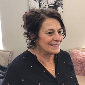 Meet your Posher, Elaine